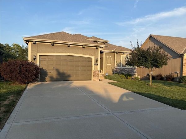 11111 N Euclid Avenue, Kansas City, MO 64155