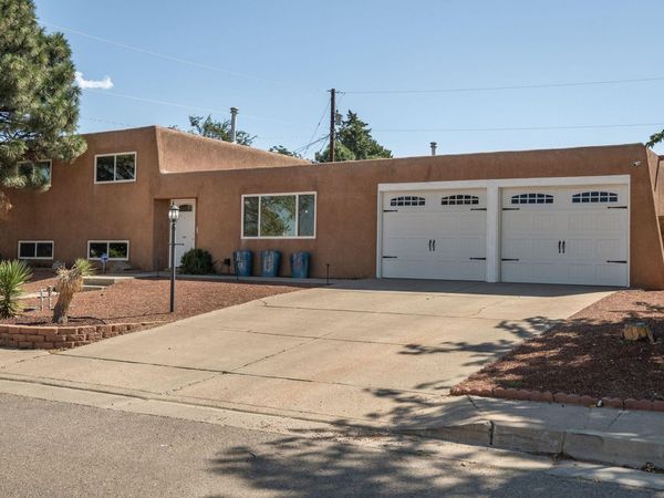 4508 Piedra Blanca Street NE, Albuquerque, NM 87111