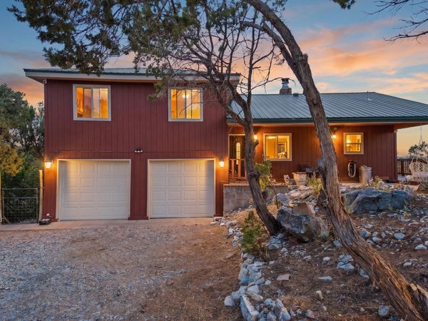 17 Tejon Drive, Tijeras, NM 87059