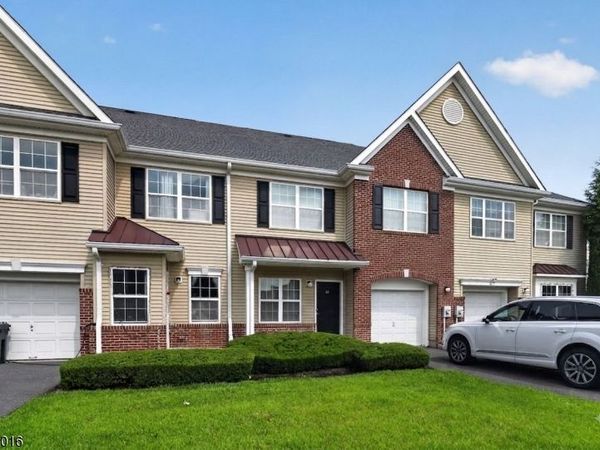 64 Andrews Way, Piscataway, NJ 08854