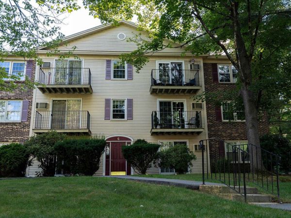 6 Autumn Leaf Drive, Unit 18, Nashua, NH 03060
