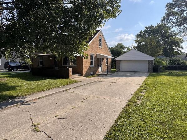 5276 N 60th St STREET, Milwaukee, WI 53218