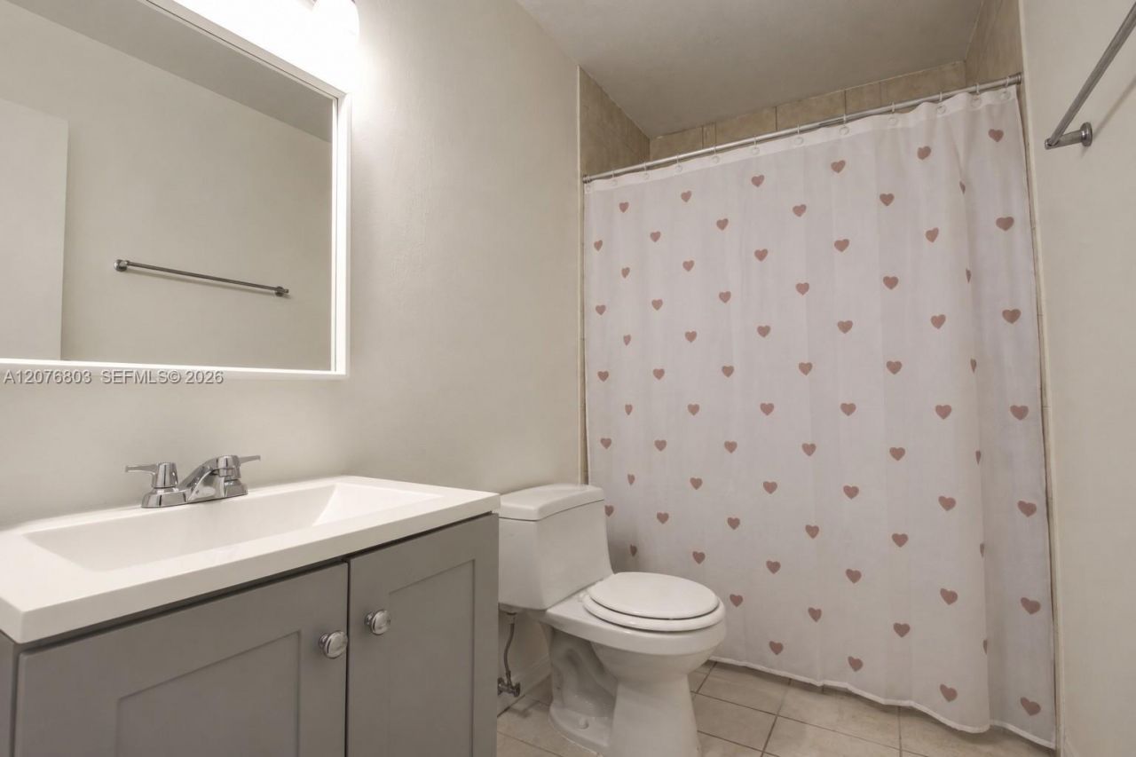 17530 NW 27th Ct, Miami Gardens, FL 33056 Photo