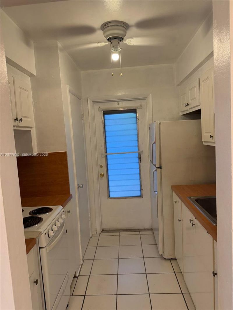 7811 Johnson St, Unit 1E, Pembroke Pines, FL 33024 Photo