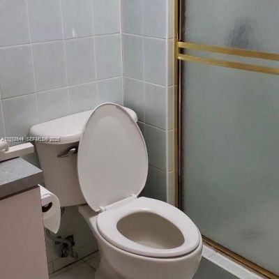 1305 W 46th St , Unit 108, Hialeah, FL 33012 Photo