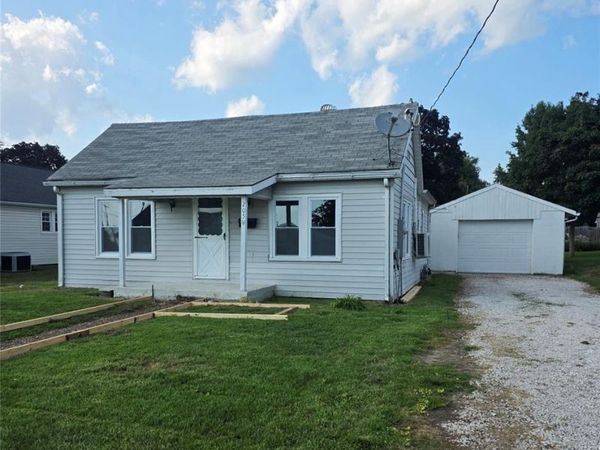 205 Leonard Avenue , Jerseyville, IL 62052
