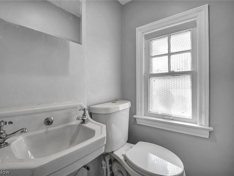 20618 Balfour Road, Warrensville Heights, OH 44122 Photo 12