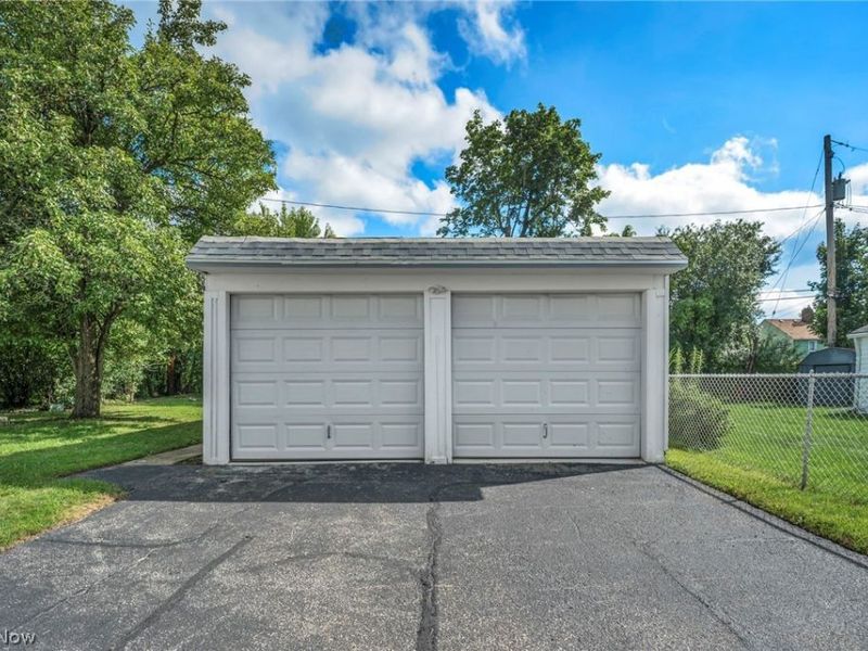 20618 Balfour Road, Warrensville Heights, OH 44122 Photo 39