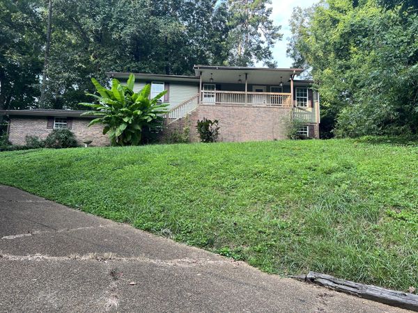6828 Buck Trail Drive, Harrison, TN 37341