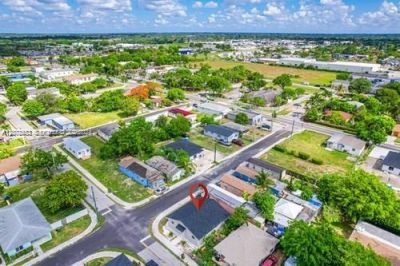 655 SW 5th St , Homestead, FL 33030 Photo