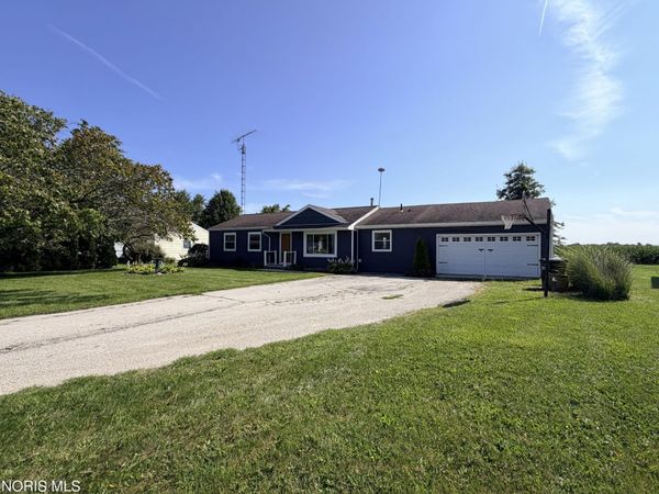 12926 Huffman Road, Bowling Green, OH 43402