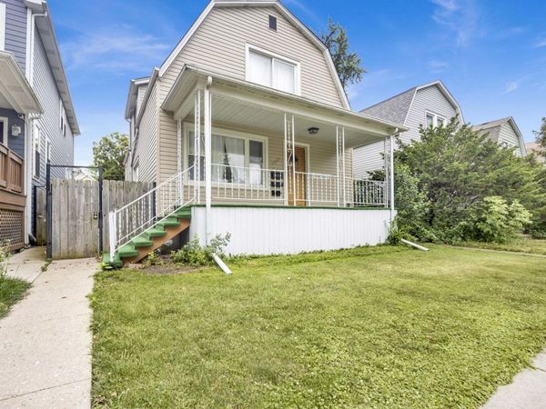 5037 W Winona Street , Chicago, IL 60630