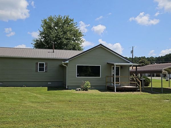 905 Shaw Drive, Norris City, IL 62869