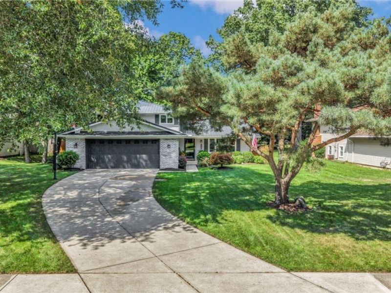 1980 Salem Parkway, Westlake, OH 44145 Photo 4