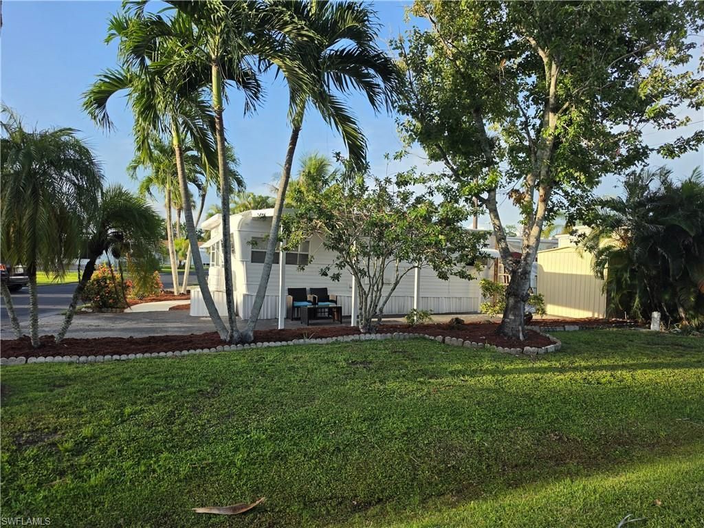 50 Temple Ln, Naples, FL 34114 Photo