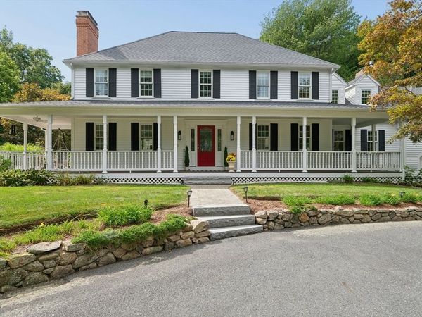 11 Dicarlo Rd, Hopkinton, MA 01748
