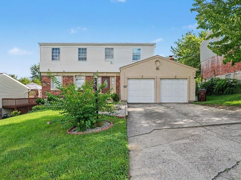 1727 John Gray Road, Springfield Township, OH 45240 Photo 2