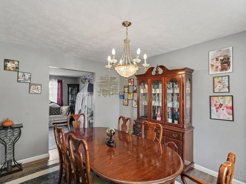 1727 John Gray Road, Springfield Township, OH 45240 Photo 9