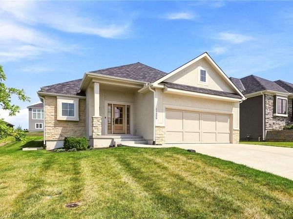11229 Brome Drive, Kearney, MO 64060