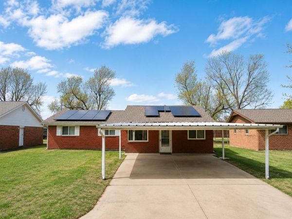 709 Arnold Avenue, Moore, OK 73160