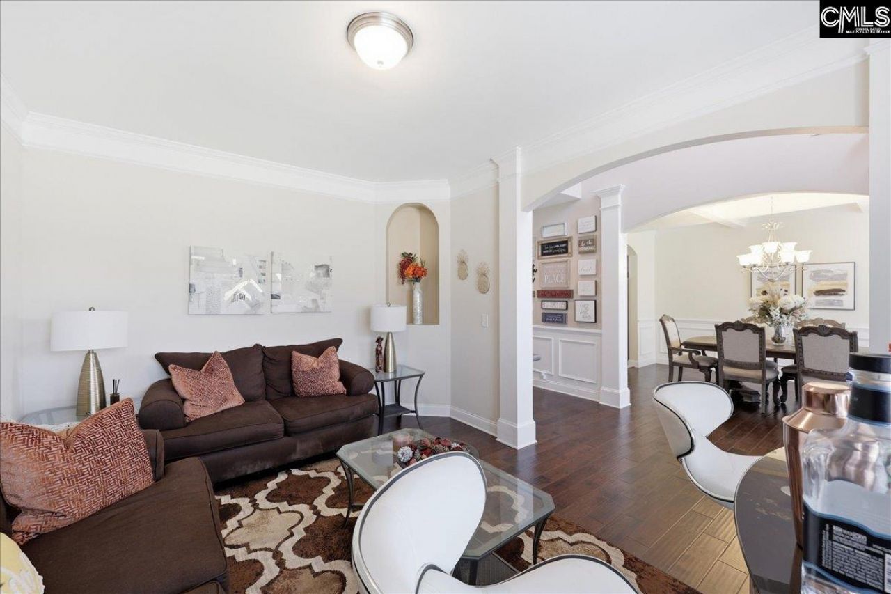 66 Saughtree Lane W Photo 18