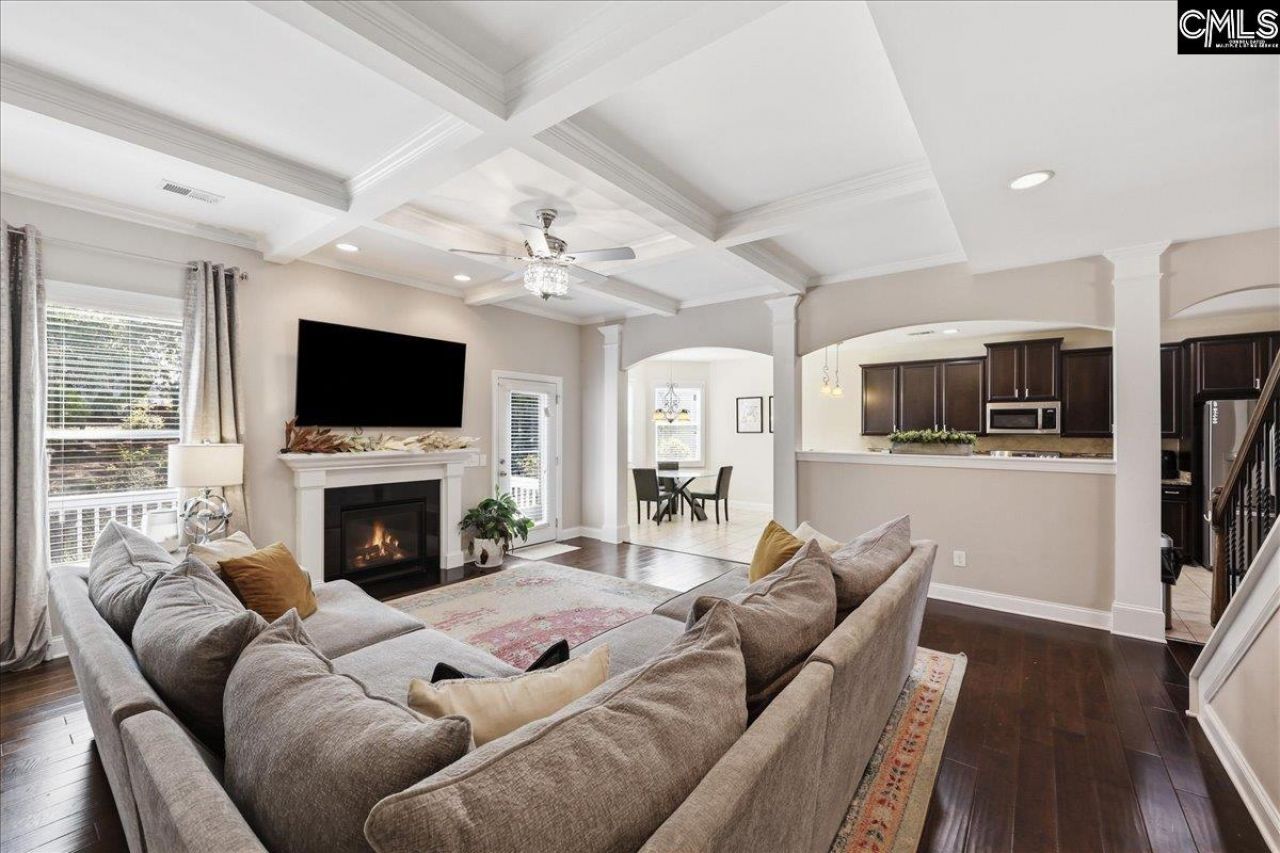 66 Saughtree Lane W Photo 22