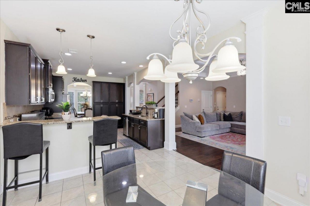 66 Saughtree Lane W Photo 25
