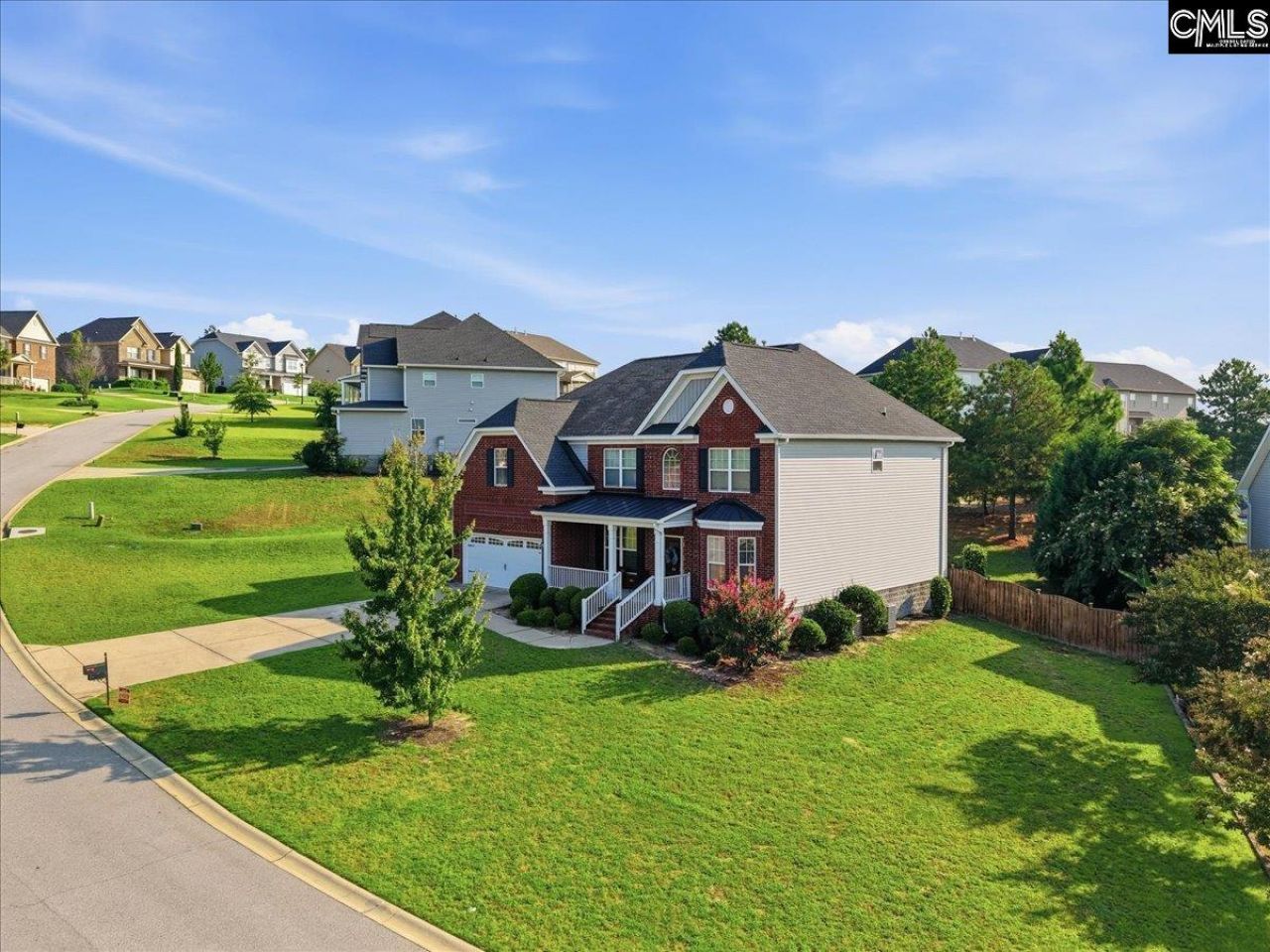 66 Saughtree Lane W Photo 6