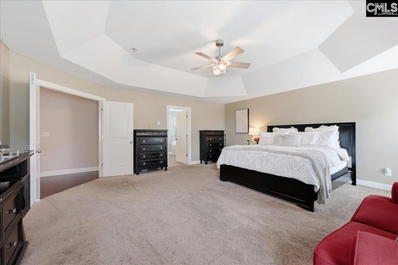66 Saughtree Lane W Photo 63