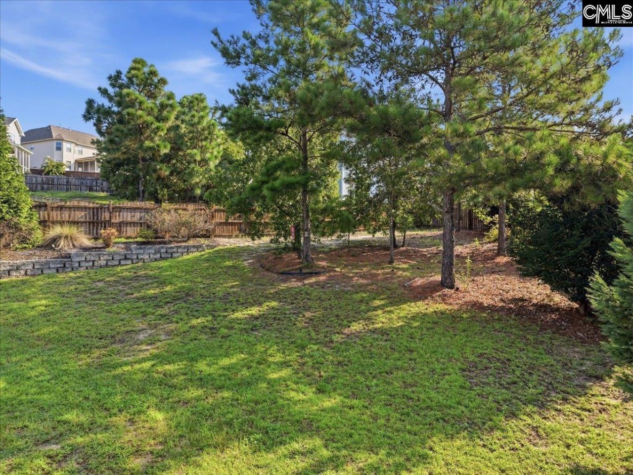 66 Saughtree Lane W Photo 69