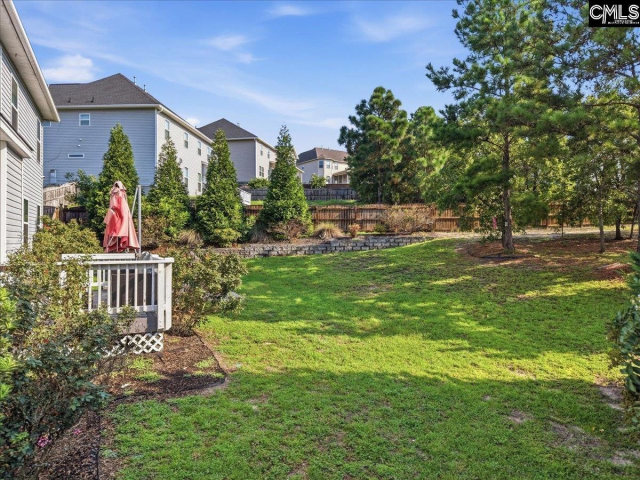 66 Saughtree Lane W Photo 70