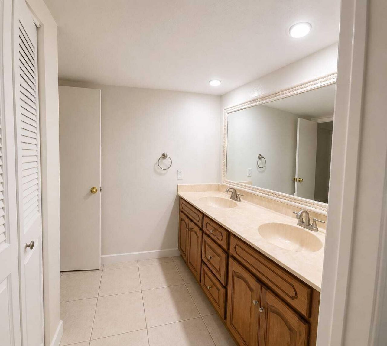 219 Lake Arbor Drive, Unit 219, Palm Springs, FL 33461 Photo
