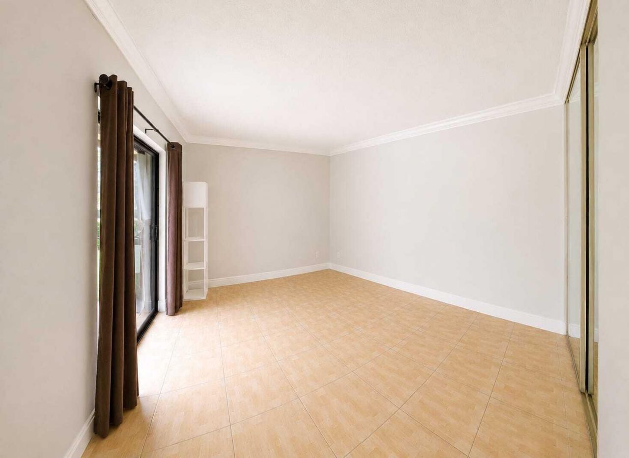 219 Lake Arbor Drive, Unit 219, Palm Springs, FL 33461 Photo