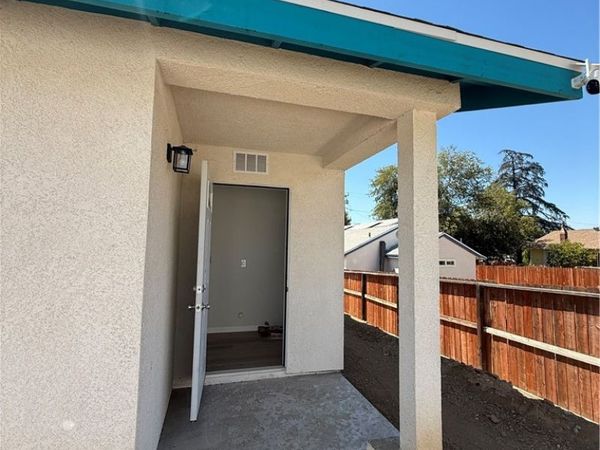 1332 Olivine Avenue, Mentone, CA 92359