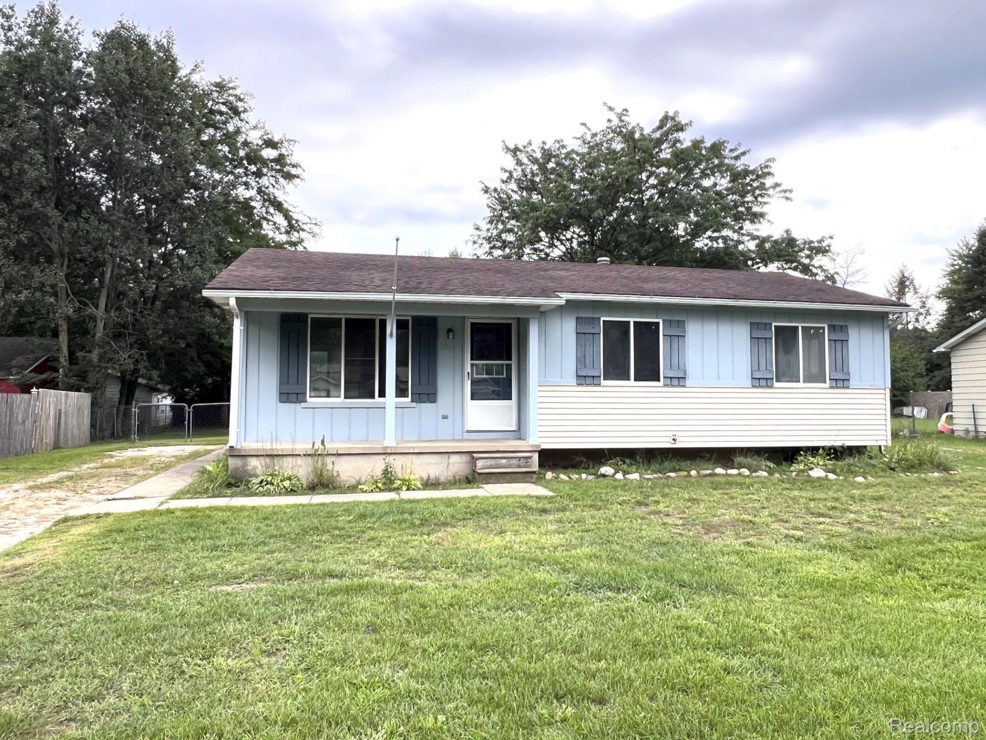305 Scarlet Oak Lane, Perry, Mi 48872 Main Photo