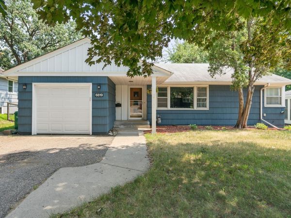 6819 Eliot View Road , Saint Louis Park, MN 55426