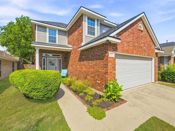 6913 Chaco Trail, Fort Worth, TX 76137