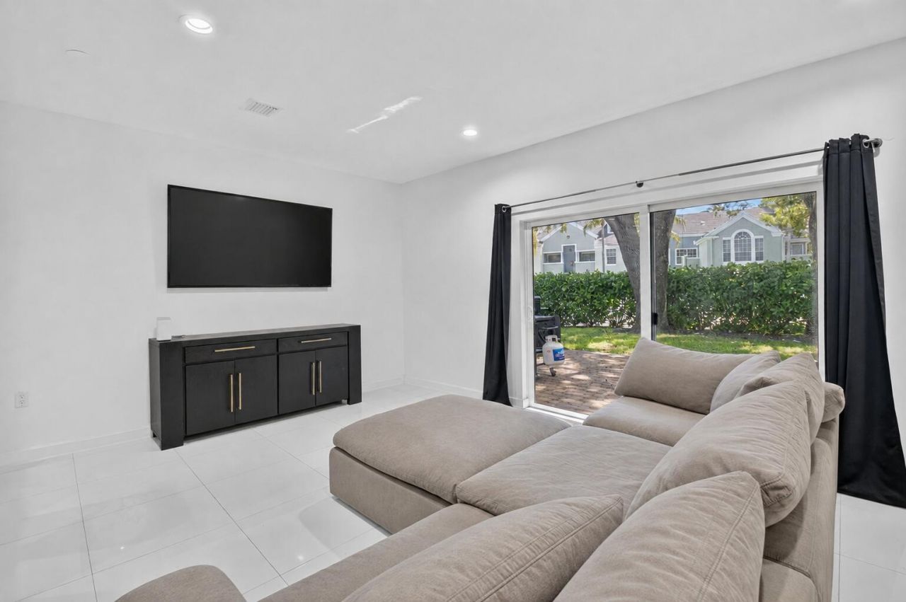 1030 Crystal Way, Unit 103, Delray Beach, FL 33444 Photo