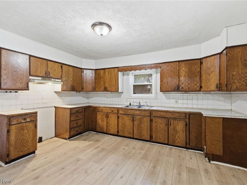 229 E 1st Street, Mansfield, OH 44902 Photo 5