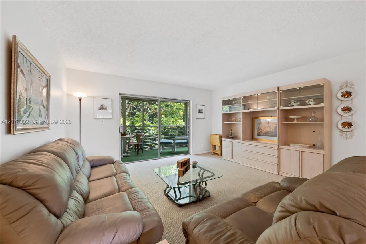 8305 NW 61st St, Unit C303, Tamarac, FL 33321 Photo