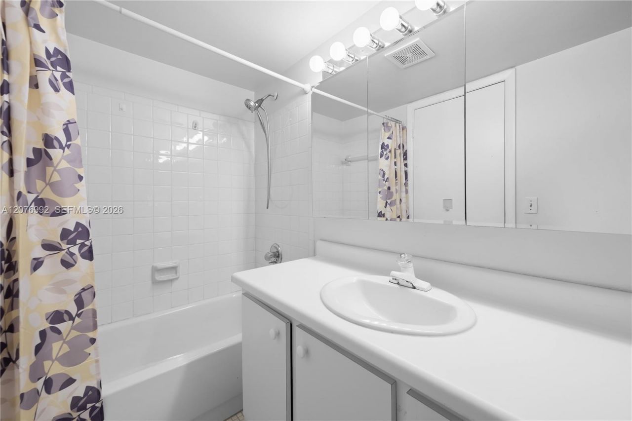 8305 NW 61st St, Unit C303, Tamarac, FL 33321 Photo
