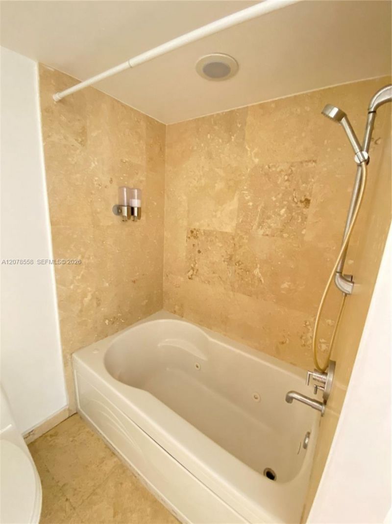 41 SE 5th St , Unit 1109, Miami, FL 33131 Photo