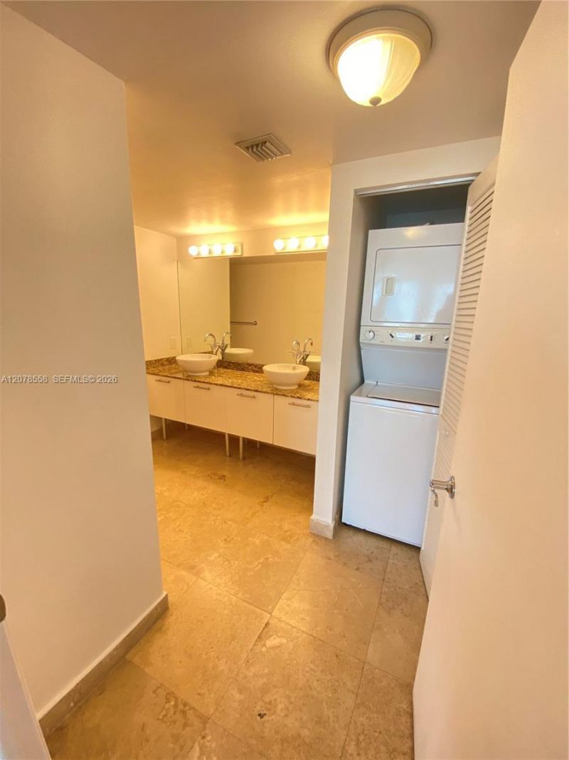 41 SE 5th St , Unit 1109, Miami, FL 33131 Photo