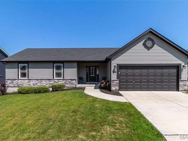505 Lakewood Drive , Moscow Mills, MO 63362