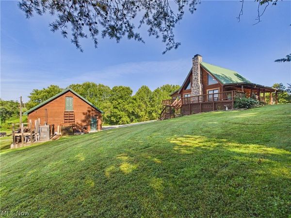 2538 Ball School Road, Parkersburg, WV 26101