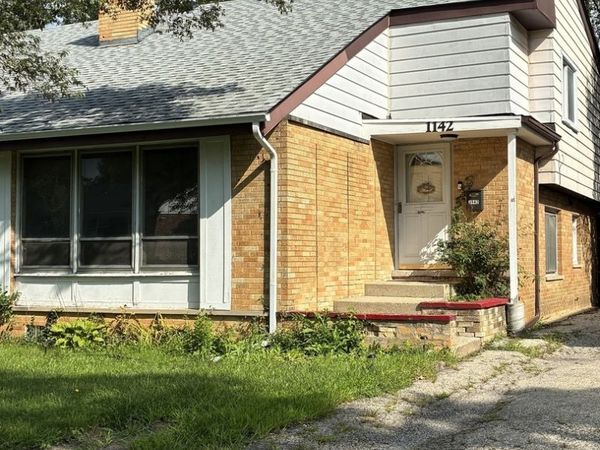 1142 Brighton Place, Glen Ellyn, IL 60137
