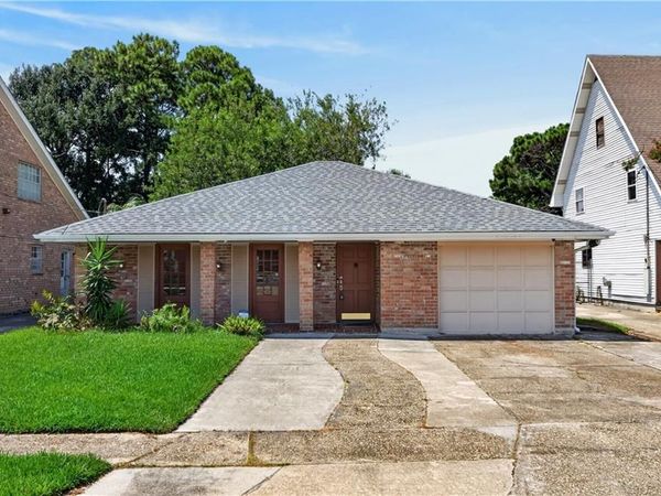 3800 SIMONE GARDEN Street , Metairie, LA 70002