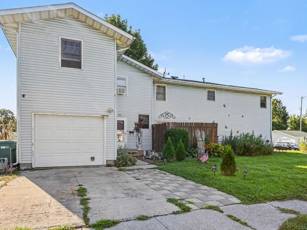 204 D Street , La Porte, IN 46350