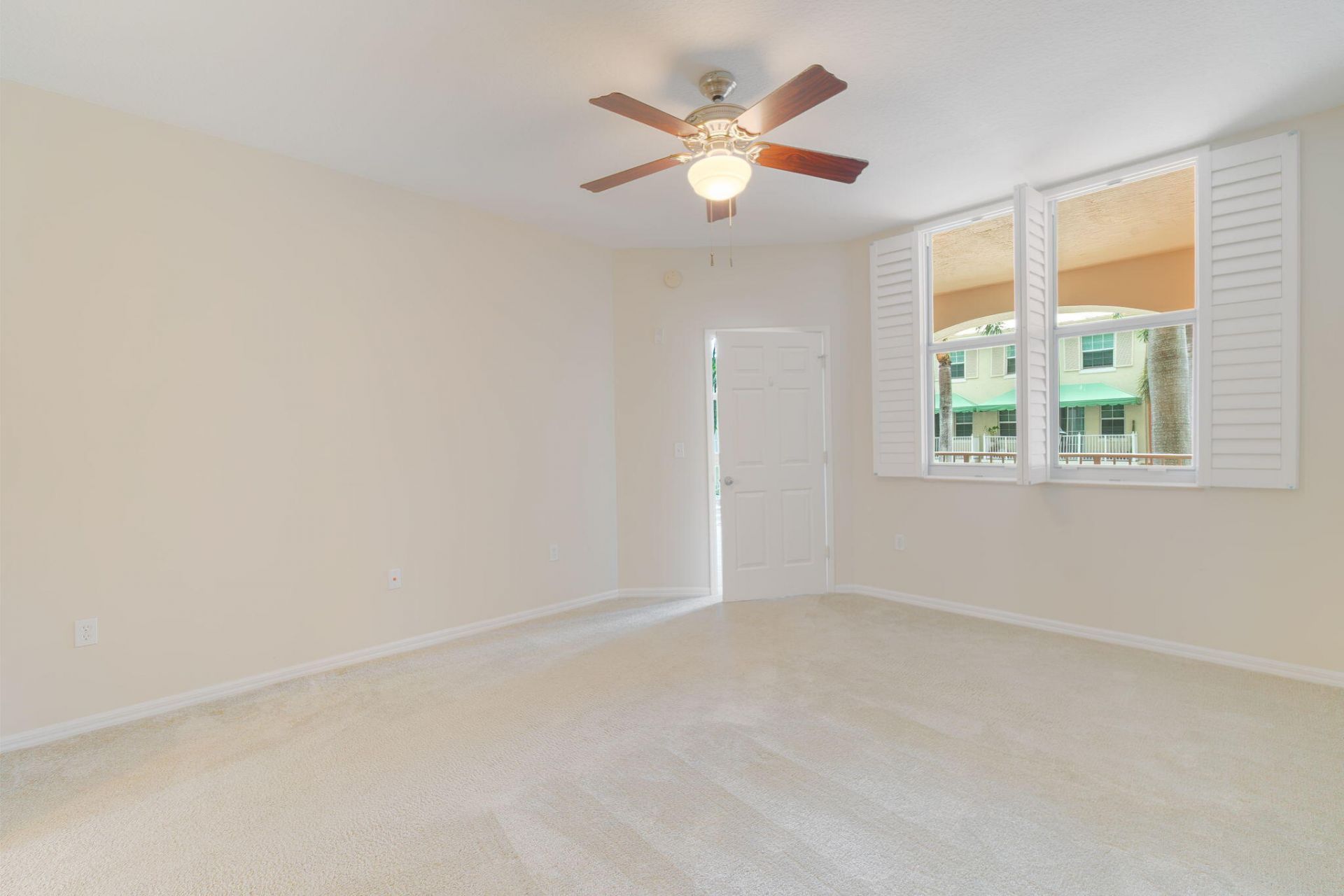 804 E Windward Way, Unit 211, Lantana, FL 33462 Photo
