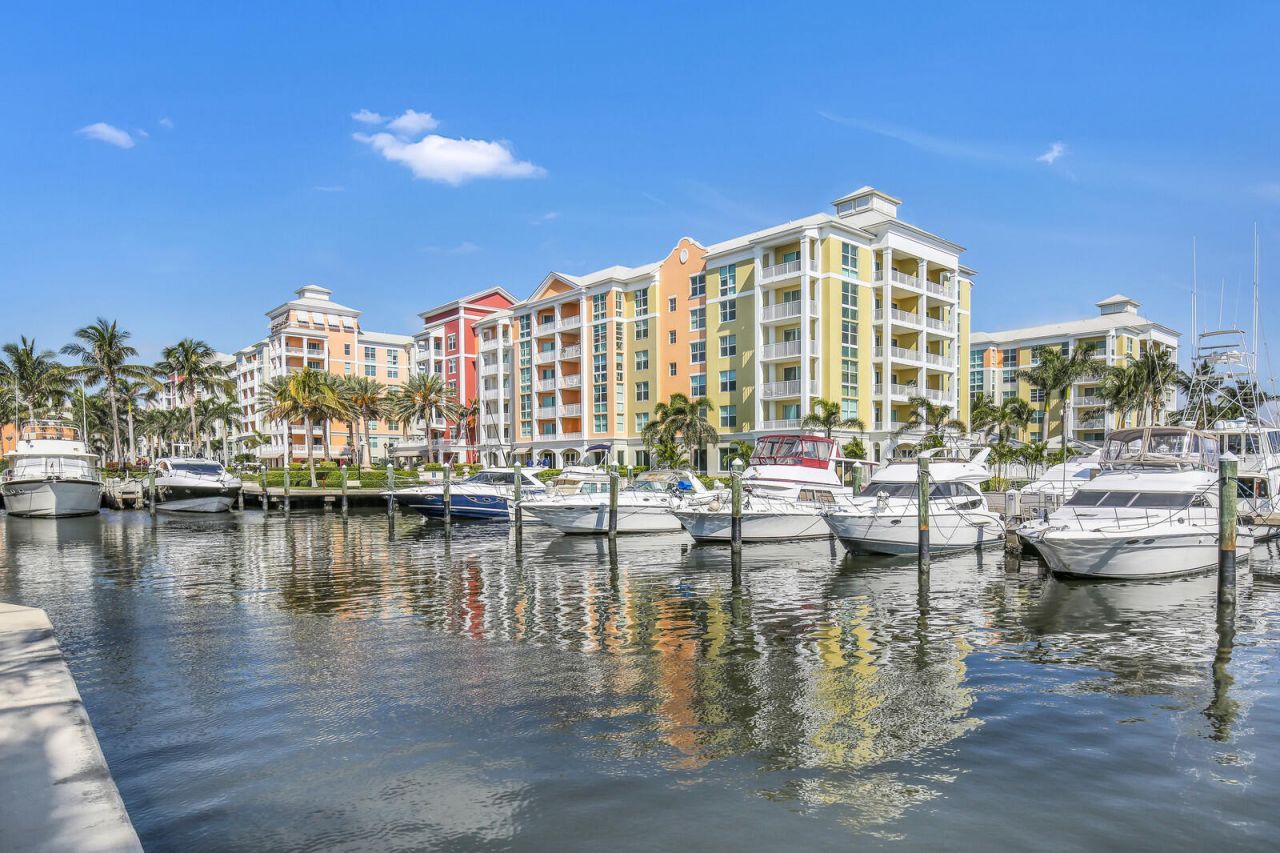 804 E Windward Way, Unit 211, Lantana, FL 33462 Photo